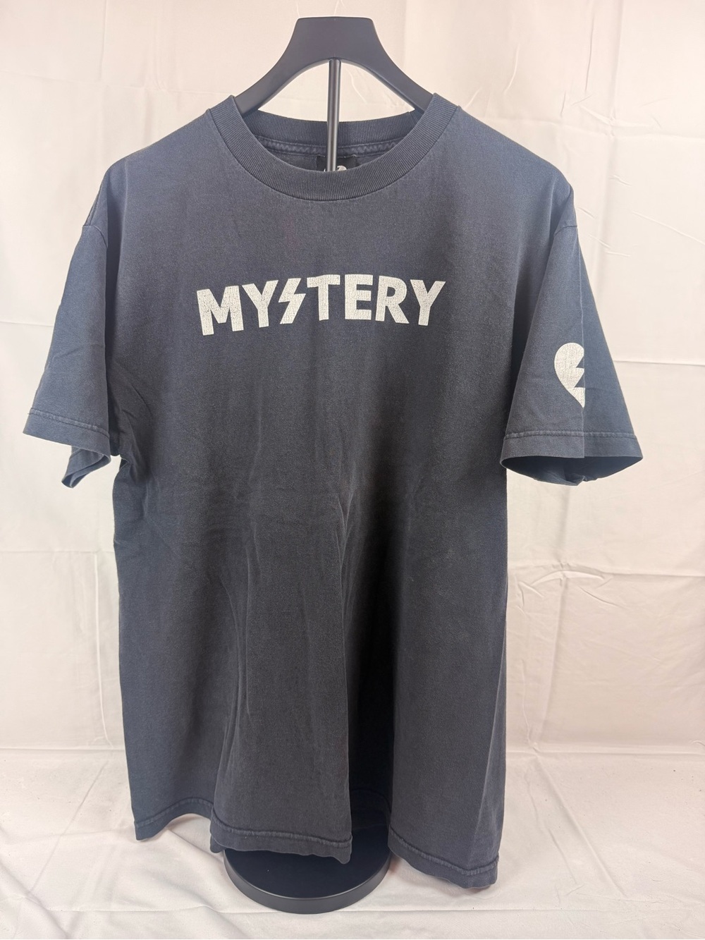 Mystery Graphic Tee - Black - Unbranded